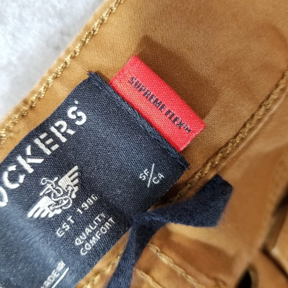 Levi's Dockers jeans men's 36x 28 regular straight Supreme Flex Brown pants